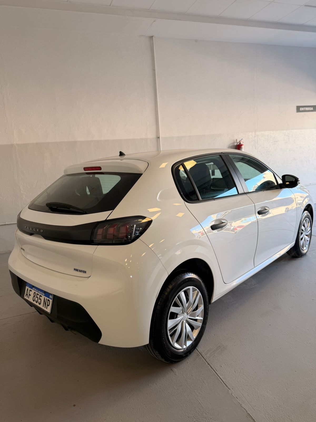 208 NEW LIKE	PEUGEOT